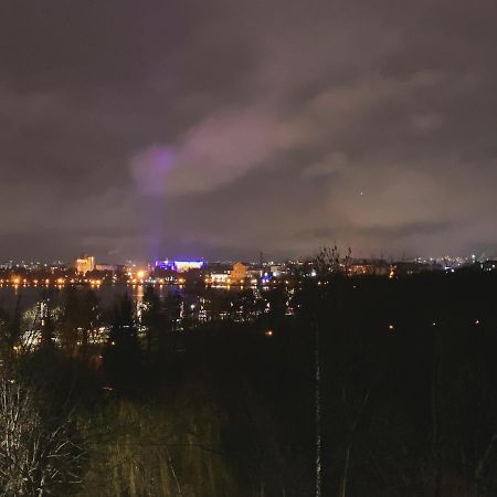Апартаменты С Видом На Озеро Ternopil Exteriör bild