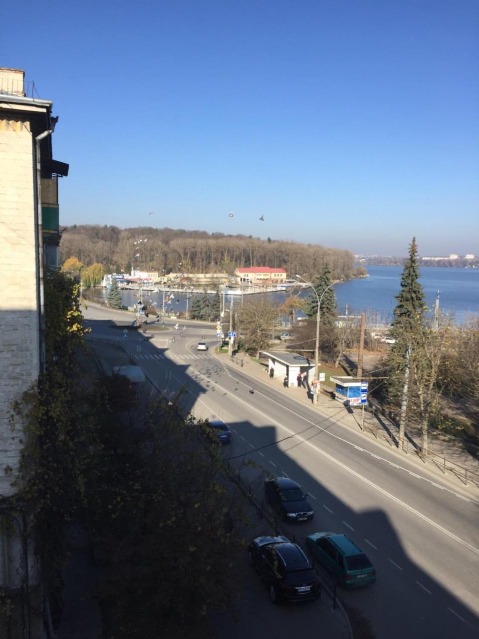 Апартаменты С Видом На Озеро Ternopil Exteriör bild
